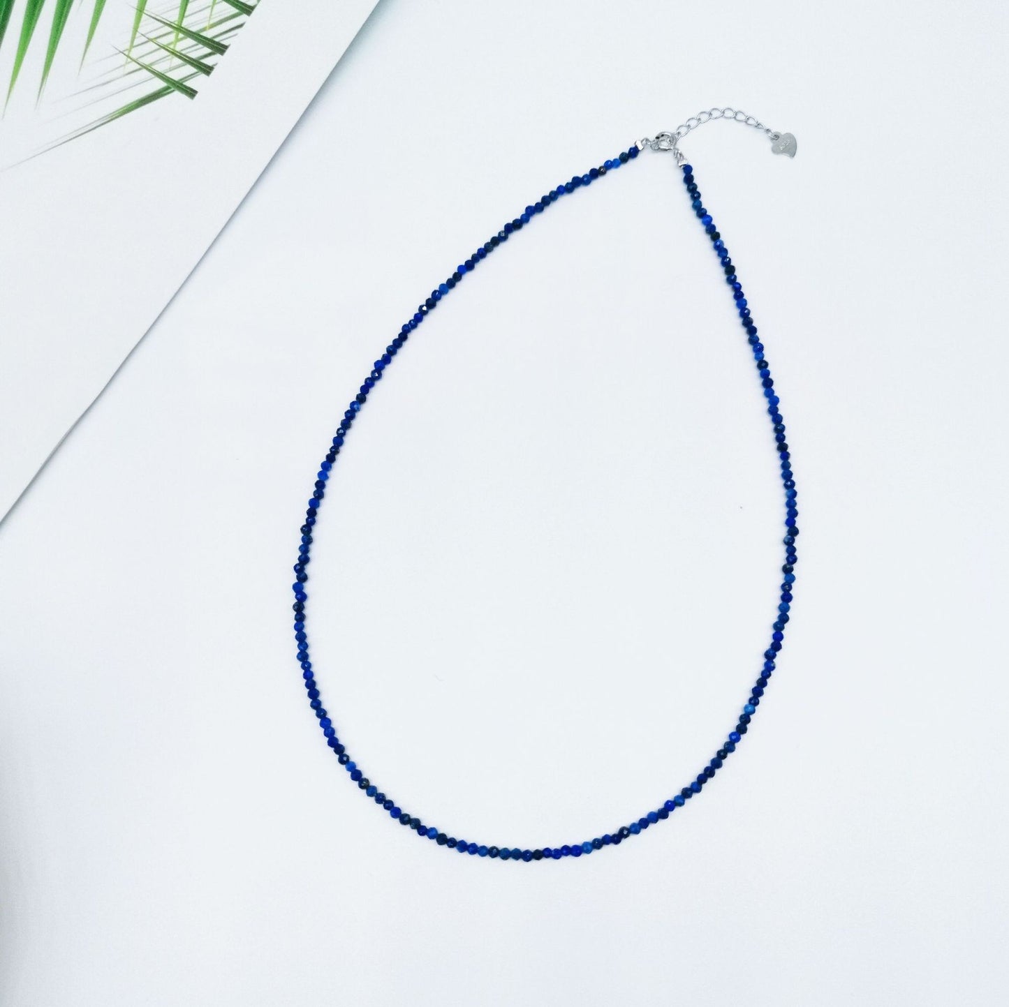 Simple And Versatile Clavicle Chain